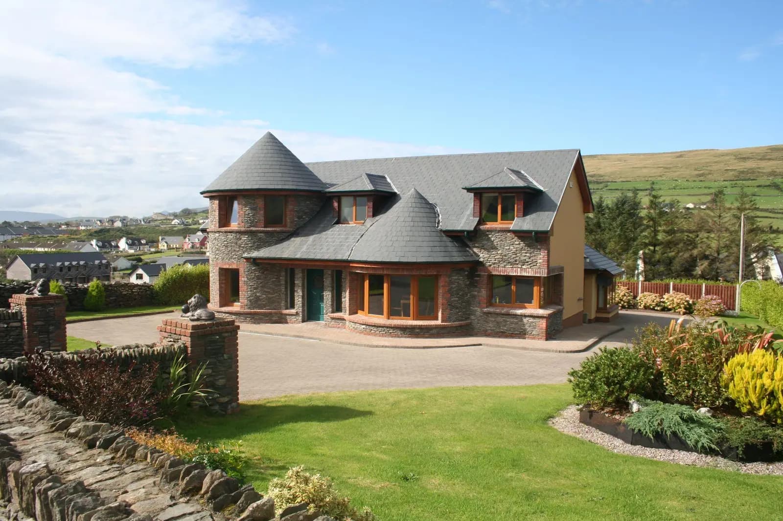 Front of the house, Project 16